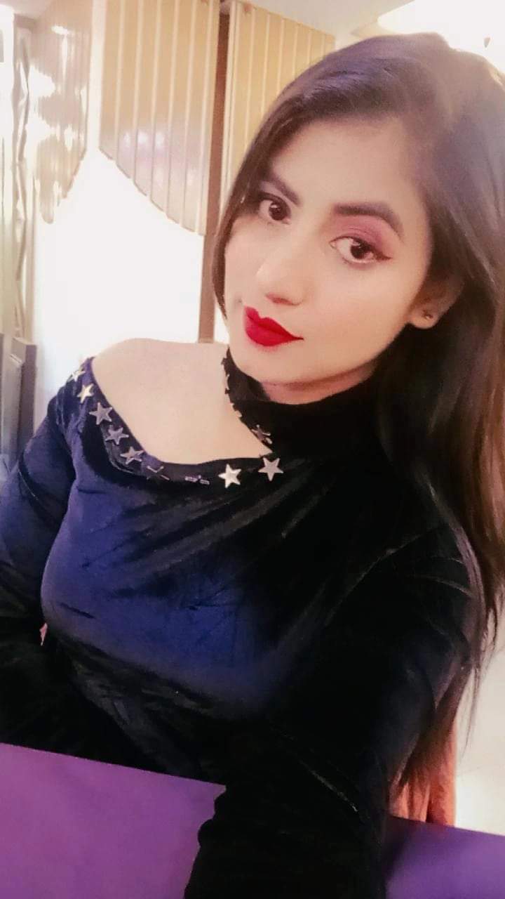 শীতে ত্বকের আর্দ্রতা ধরে রাখতে