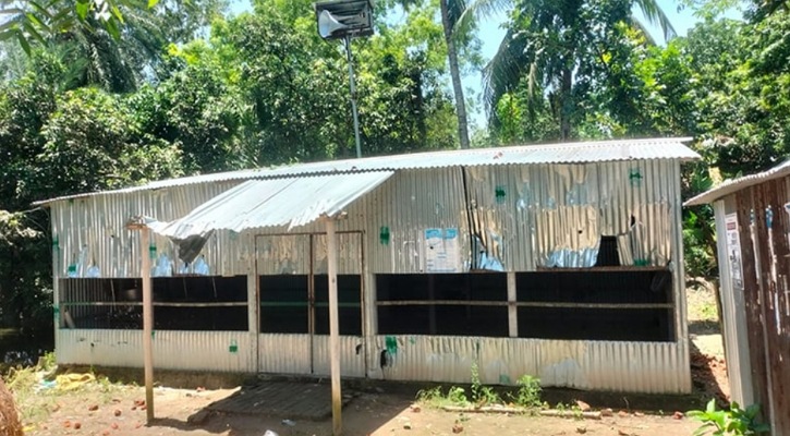 পাবনায় মসজিদ নির্মাণ নিয়ে দুই পক্ষে সংঘর্ষ-ভাঙচুর, আহত ৩০