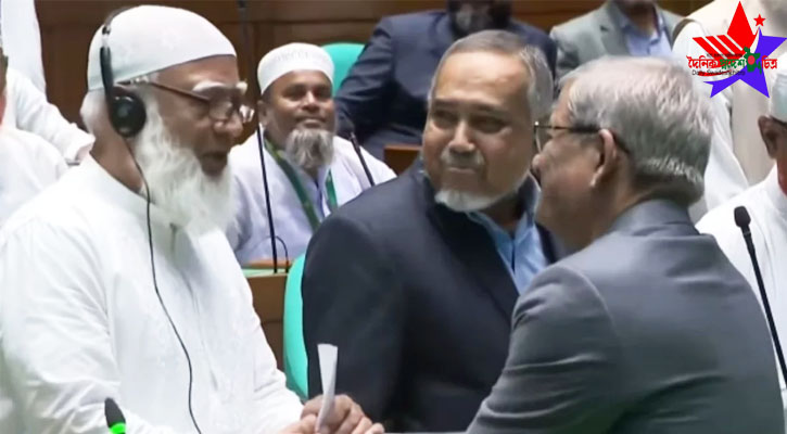 বিরোধী দলের এমপিদের সঙ্গে মির্জা ফখরুলের শুভেচ্ছা বিনিময়