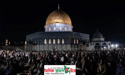 রমজানে আল-আকসায় মুসলিমদের প্রবেশাধিকার সীমিত করছে ইসরায়েল