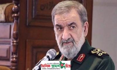 সিএনএনকে সাক্ষাৎকারে ইরানি নেতার উপদেষ্টা ২,৪০০ কোটি ডলার ছাড় না দিলে যুক্তরাষ্ট্রের সঙ্গে চুক্তি নয়
