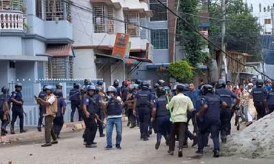 জামালপুরে শিক্ষার্থীদের ওপর গুলি বর্ষণ, আহত ১০