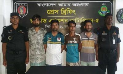 জয়পুরহাটে সাবেক পৌর কাউন্সিলরসহ গ্রেপ্তার ৪