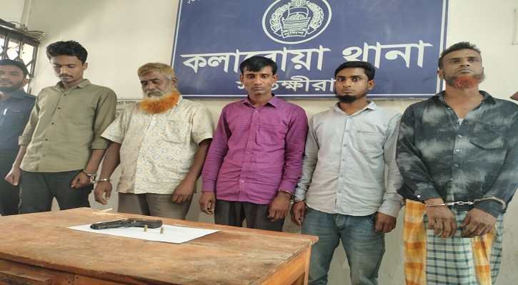 ৬ ডাকাত আটক, এক ডাকাত ও ৪ পুলিশ আহত, অস্ত্র, গুলি ও প্রাইভেটকার জব্দ