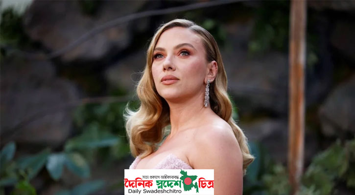 ব্যাটম্যান-এ যুক্ত হচ্ছেন স্কারলেট