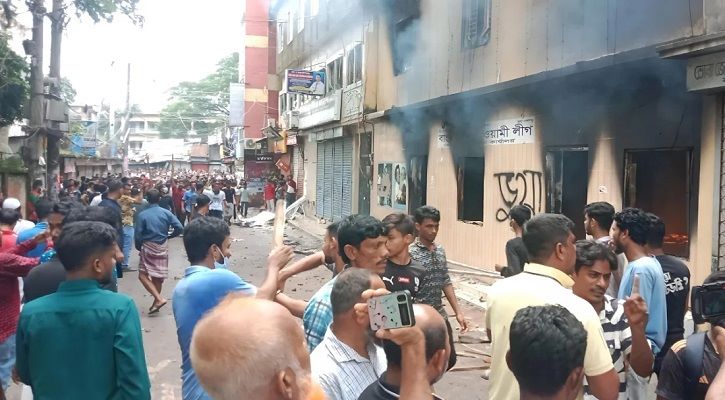 ভোলায় আন্দোলনকারী-আওয়ামী লীগের সংঘর্ষে নিহত ১, গুলিবিদ্ধ ৩০