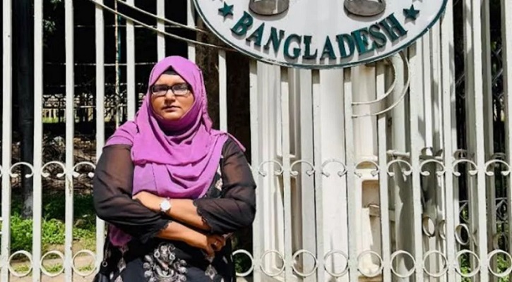 ছাত্রদল নেত্রীকে ছাত্রত্ব ফিরিয়ে দিতে হাইকোর্টের নির্দেশ